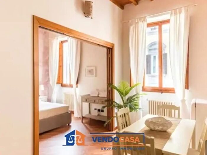 Appartamento trilocale in vendita in Via di Barbano, Firenze