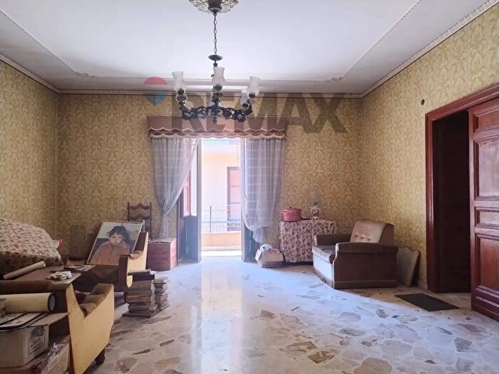 Casa con 8 locali in vendita in Via Marco Minghetti, San Giuseppe Jato