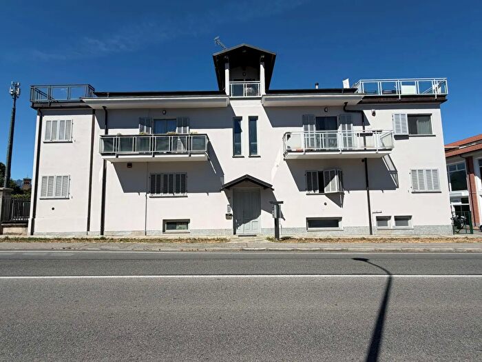 Appartamento con 5 locali in vendita in Stradale Poirino, Pinerolo