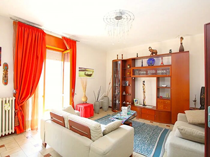 Appartamento con 6 locali in vendita in Via Liguria Casarano Le Italia, Casarano