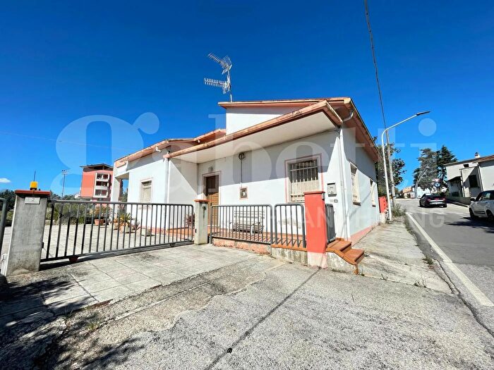 Casa con 6 locali in vendita in Via Primo Maggio a, Nereto