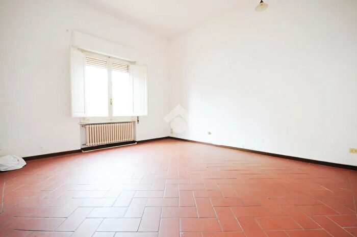 Casa con 5 locali in vendita in Valentini Zarini Via della Liberazione, Prato