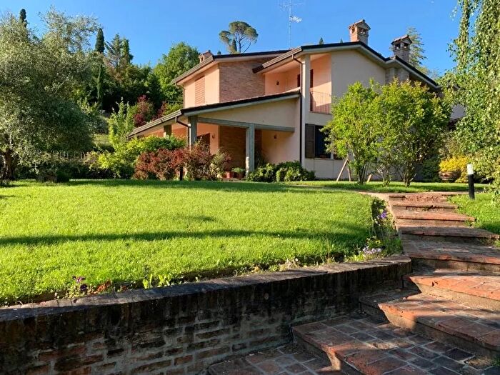 Casa in vendita in Via Comezzano Imola Zona Parco Tozzoni, Imola