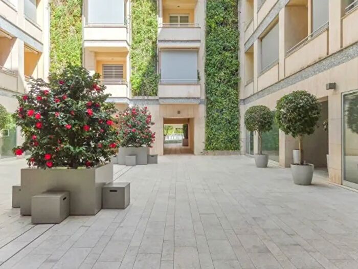 Appartamento quadrilocale in vendita in Piazza Albania, Roma