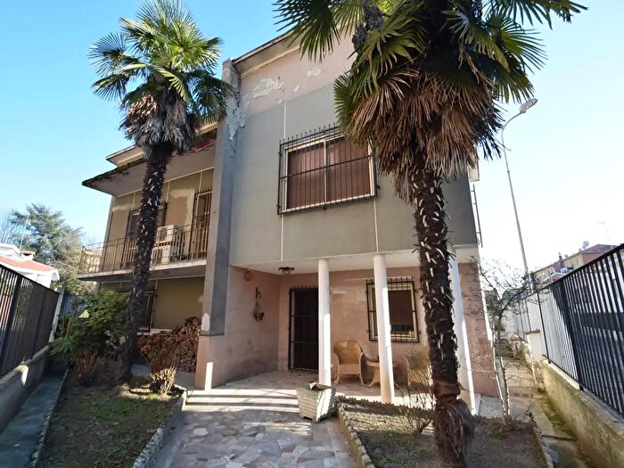 Casa con 7 locali in vendita in Via Verdi, Mortara