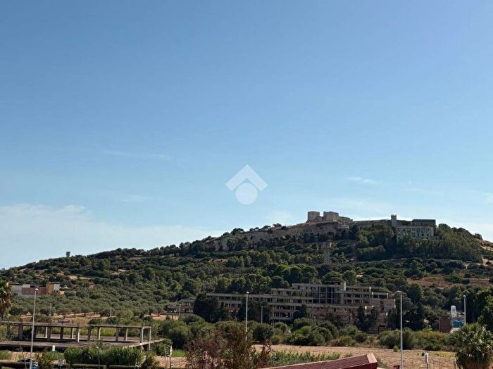 Appartamento con 5 locali in affitto in Via Alfonso Ligas, Barracca Manna, Cagliari