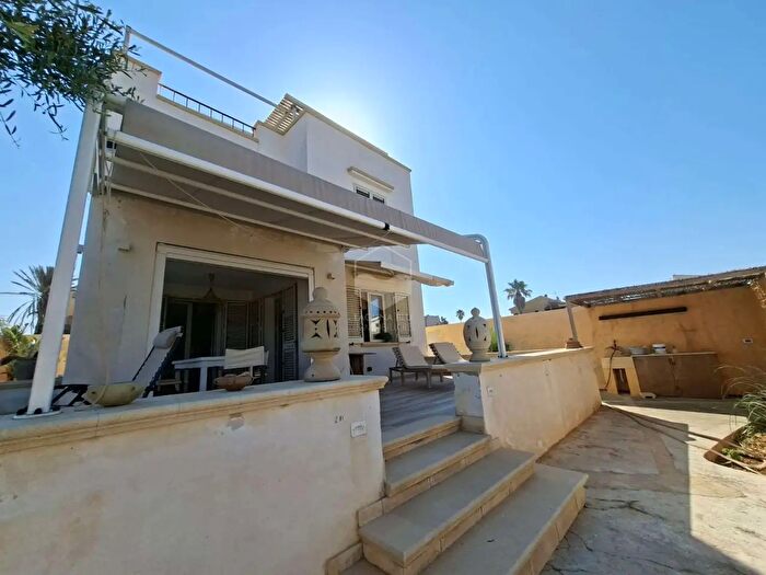 Casa quadrilocale in vendita in Lungomare Capo Granitola, Mazara Del Vallo