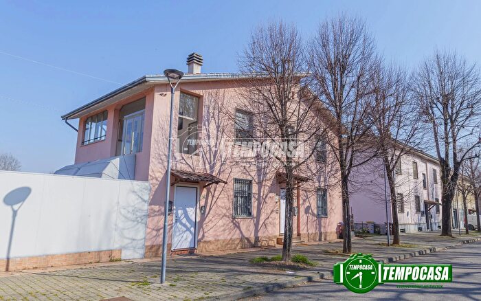 Casa con 5 locali in vendita in Viale Stazione, Podenzano