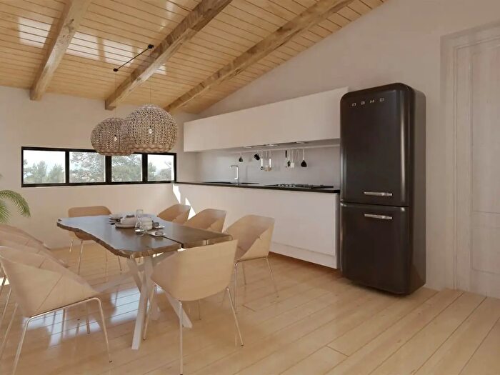 Appartamento con 5 locali in vendita in Firenze