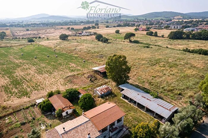 Casa con 10 locali in vendita in Strada Pedemontana, Montecchio Maggiore