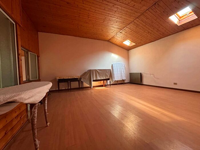 Casa bilocale in vendita in Via Capuccini, Romano Di Lombardia