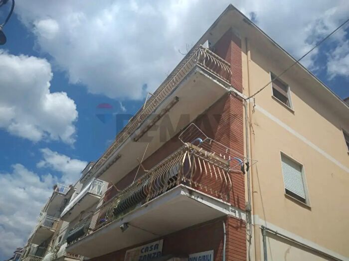 Appartamento con 5 locali in vendita in Minturno