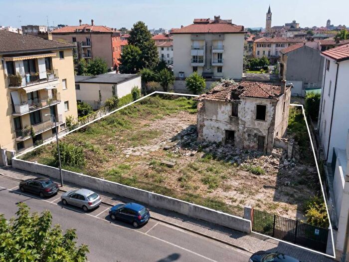 Casa in vendita in Via Roma, Centro San Lorenzo, Albignasego