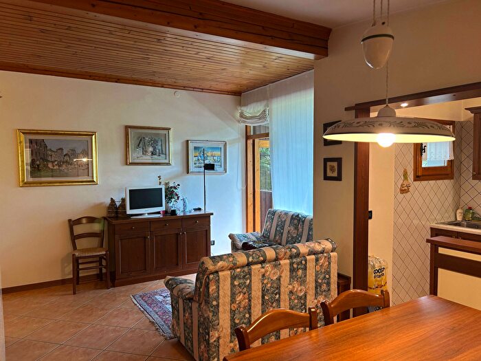 Appartamento con 5 locali in vendita in Aviano