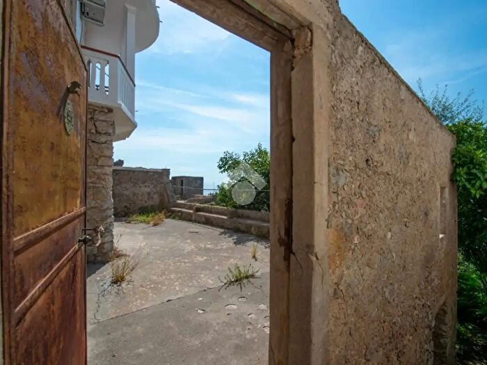 Appartamento bilocale in vendita in Salita Teglia, Furore