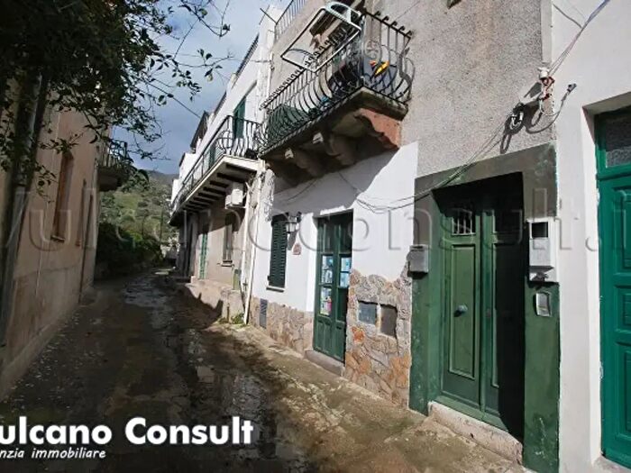 Appartamento bilocale in vendita in Via Barone, Lipari