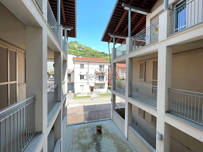 Appartamento bilocale in vendita in Santo Stefano Belbo