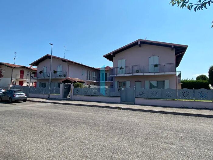 Casa quadrilocale in vendita in Via Roggia Arrivabene, San Paolo