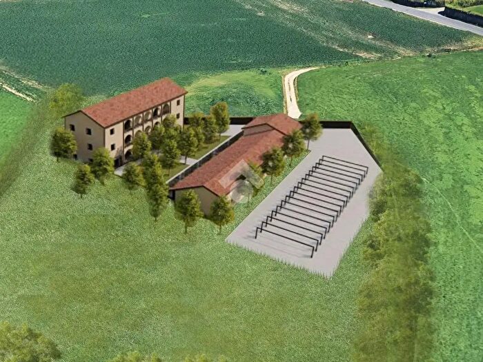 Appartamento trilocale in vendita in Via Specola, Cantu