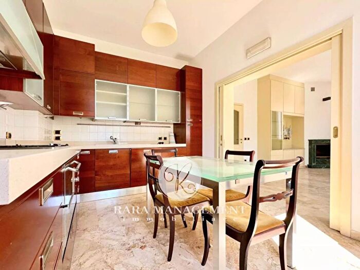 Appartamento quadrilocale in affitto in via cavour, Centro, Falconara Marittima