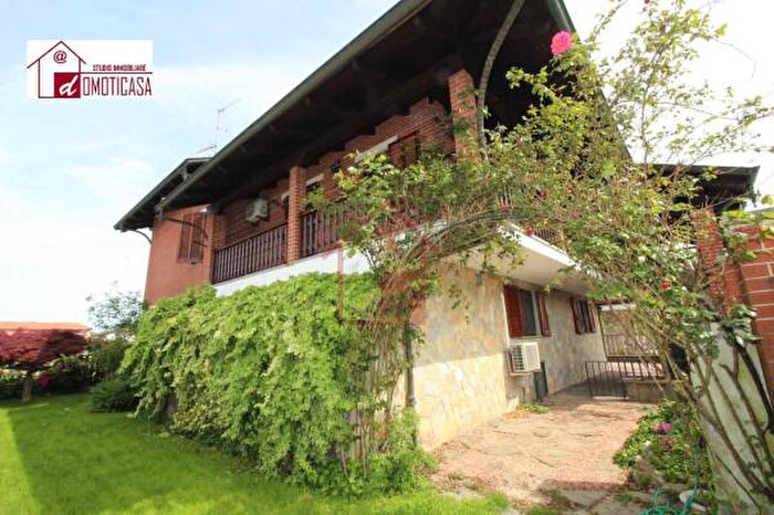 Casa quadrilocale in vendita in Via Donato Bramante, Vercelli