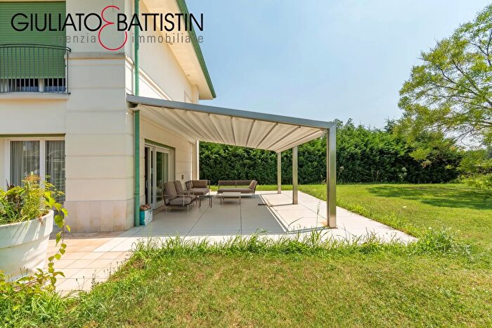 Casa con 5 locali in vendita in Strada Biron di Sotto, Vicenza