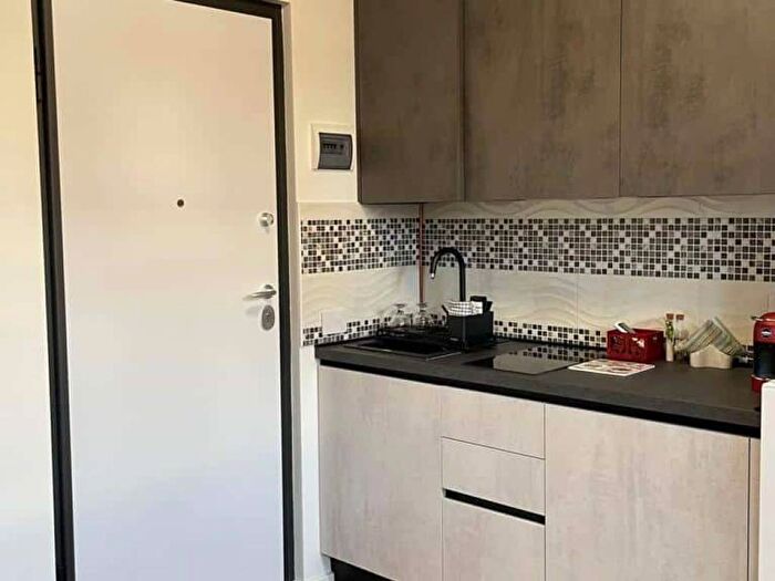 Appartamento in affitto in Viale Bligny, Bocconi, Milano