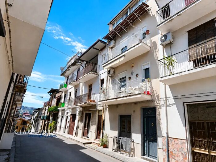 Casa quadrilocale in vendita in Via dei Palici N, Palagonia