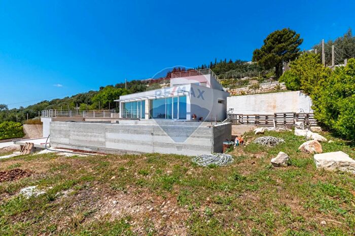 Casa con 7 locali in vendita in Contrada Pozzillo Sn, Ragusa