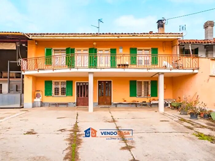 Casa con 6 locali in vendita in Via Rasini, Cherasco