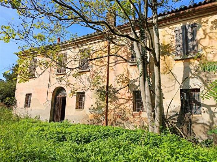 Casa con 6 locali in vendita in Via Canaletta, Lugo