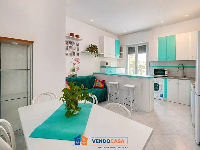 Appartamento bilocale in vendita in Via Mignone, Savona