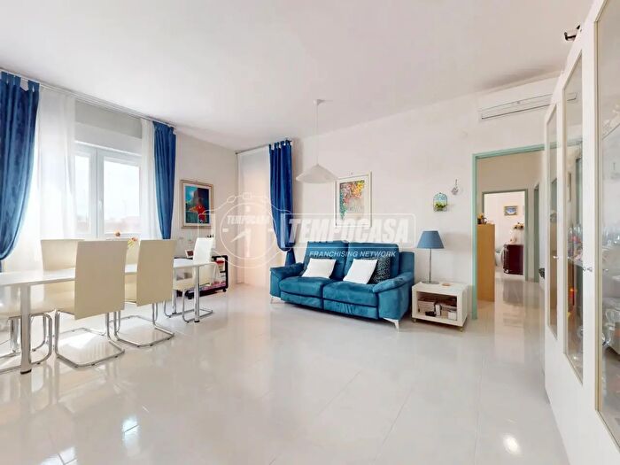 Appartamento quadrilocale in vendita in Via Antonio Gramsci, Casamassima