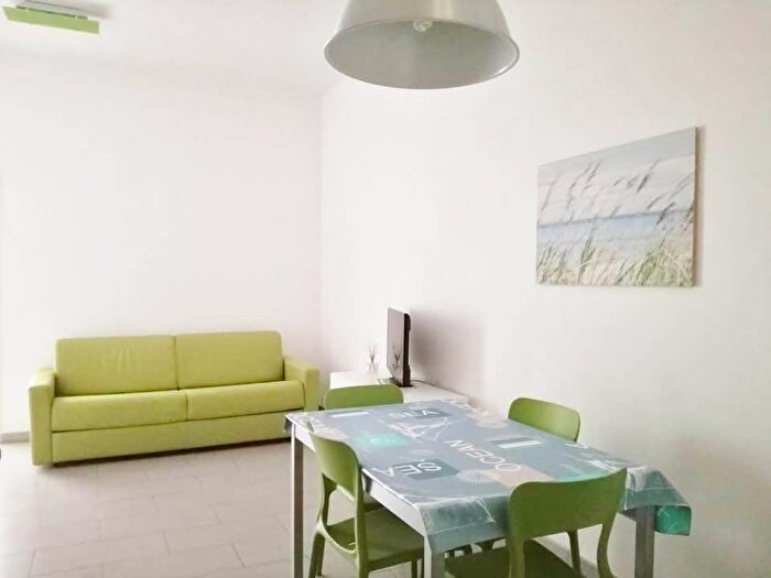 Appartamento bilocale in affitto in via Colombo, Centro, Follonica