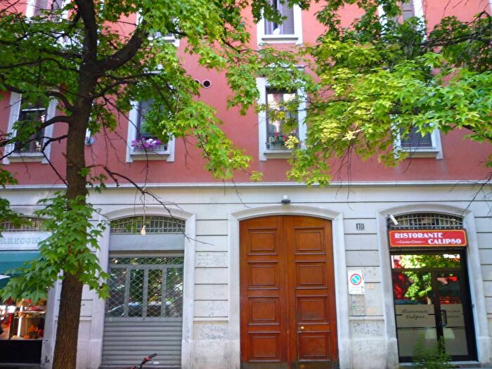 Appartamento bilocale in affitto in Via Correggio, Amendola Buonarroti, Milano
