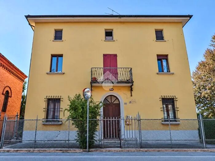 Appartamento trilocale in vendita in Via Roma, Baricella