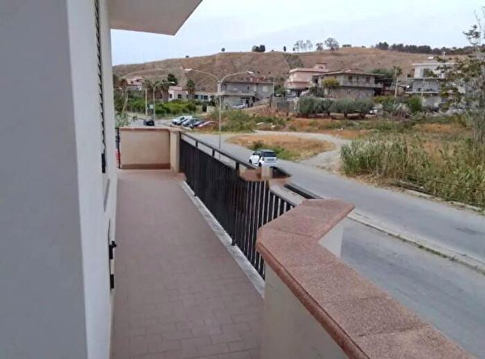 Appartamento quadrilocale in vendita in Viale della Libertà, Melito Di Porto Salvo