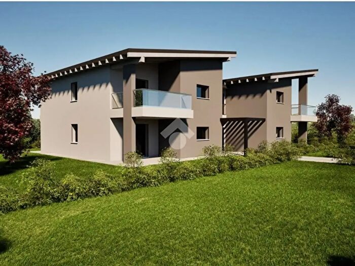 Casa quadrilocale in vendita in Via Conturbia, Suno