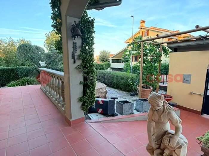 Casa con 11 locali in vendita in Via Masaccio, Poggio A Caiano