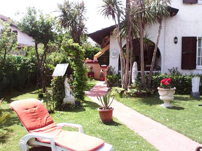 Casa con 5 locali in affitto in Via Bregoscia, Marina Verde Renella, Montignoso