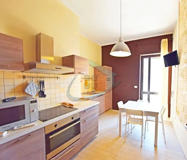 Appartamento trilocale in affitto in Salve