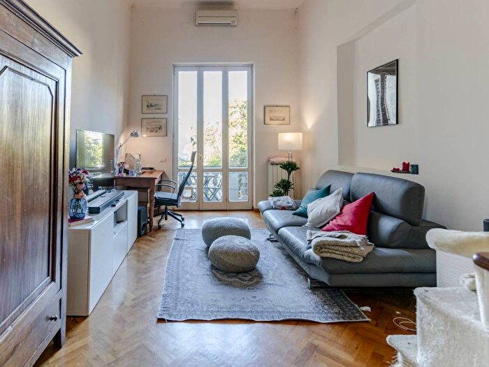 Appartamento trilocale in affitto in Piazza Guglielmo Oberdan, Mazzini Oberdan, Firenze
