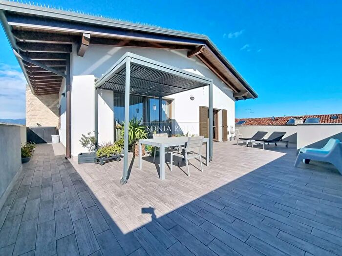 Appartamento quadrilocale in vendita in Stezzano