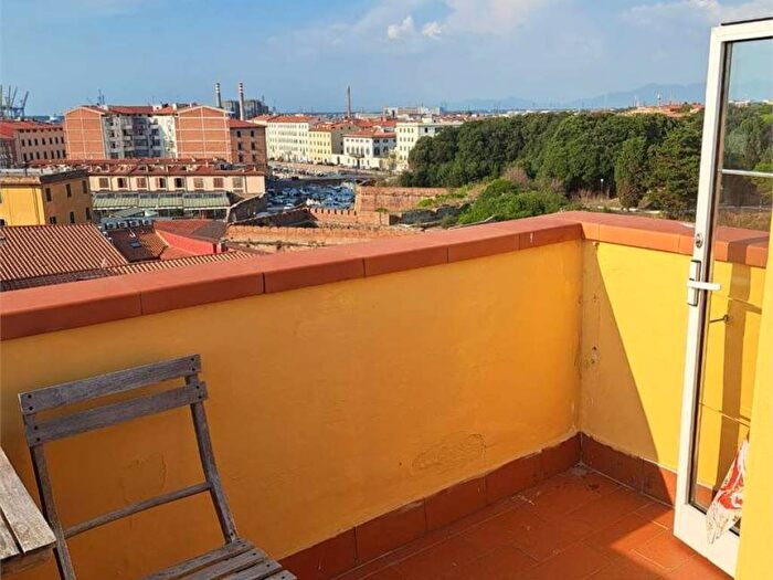 Appartamento bilocale in affitto in VIA DELLA MADONNA, Quartiere Venezia, Livorno