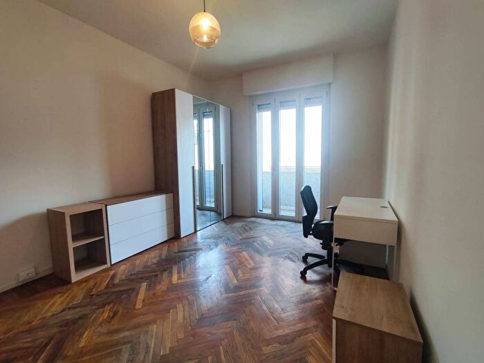Appartamento trilocale in affitto in Via Barletta, Santa Rita, Torino