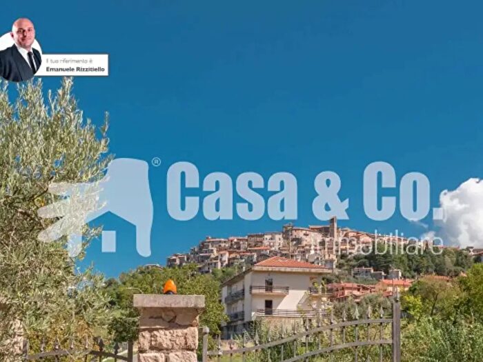 Casa con 5 locali in vendita in Strada Scandriglia Santa Maria, Scandriglia