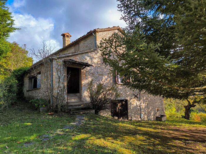 Casa con 7 locali in vendita in Località Casino Leandri, Piandimeleto