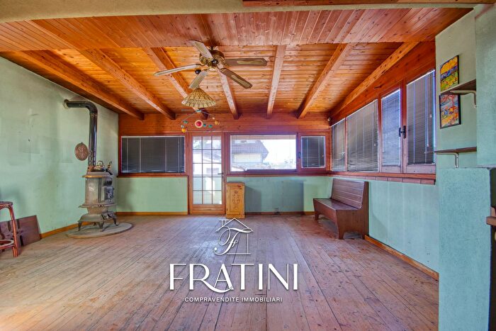 Appartamento con 5 locali in vendita in Via Pò, SantEgidio Alla Vibrata