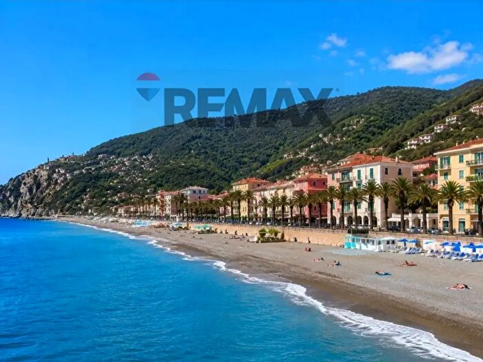 Appartamento monolocale in vendita in Via Fratelli Cevenini, Deiva Marina