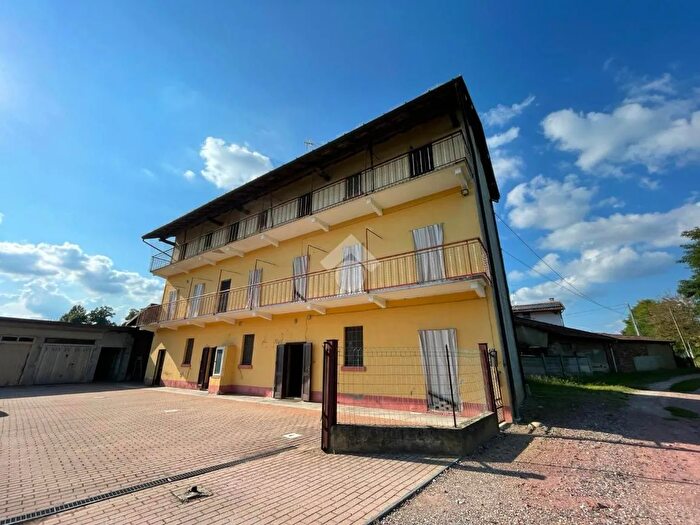 Casa con 5 locali in vendita in Via dei Boschi, Marano Ticino